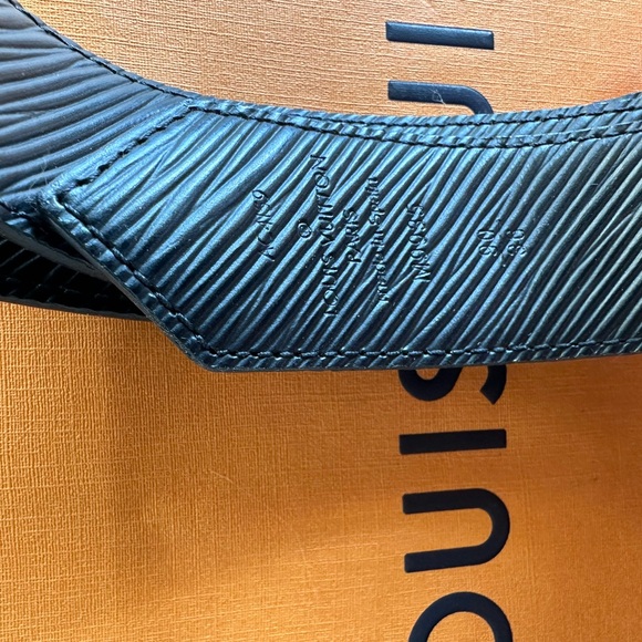 Louis Vuitton reversible belt - Picture 2 of 4